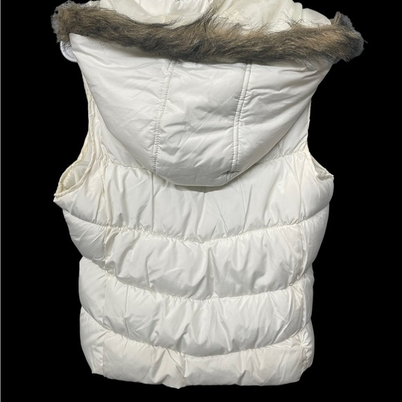 ARIZONA The Original Jean Women White Puffer Vests Size large - Picture 7 of 12